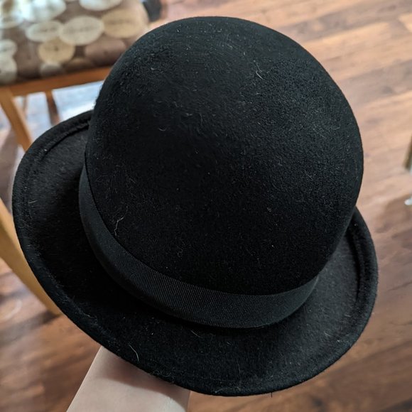 Small Bowler Hat (Cov-Ver now Conner) - Picture 1 of 3
